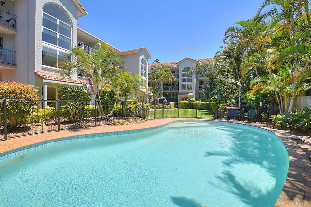 Beautiful 2 Bed Retreat 2 Min Walk To Tramline Apartment Gold Coast
